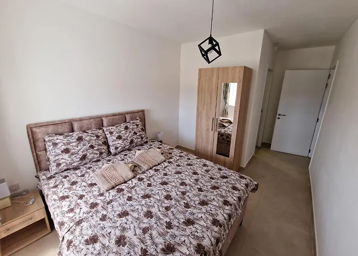 Sky 3 * St. Paul's Bay